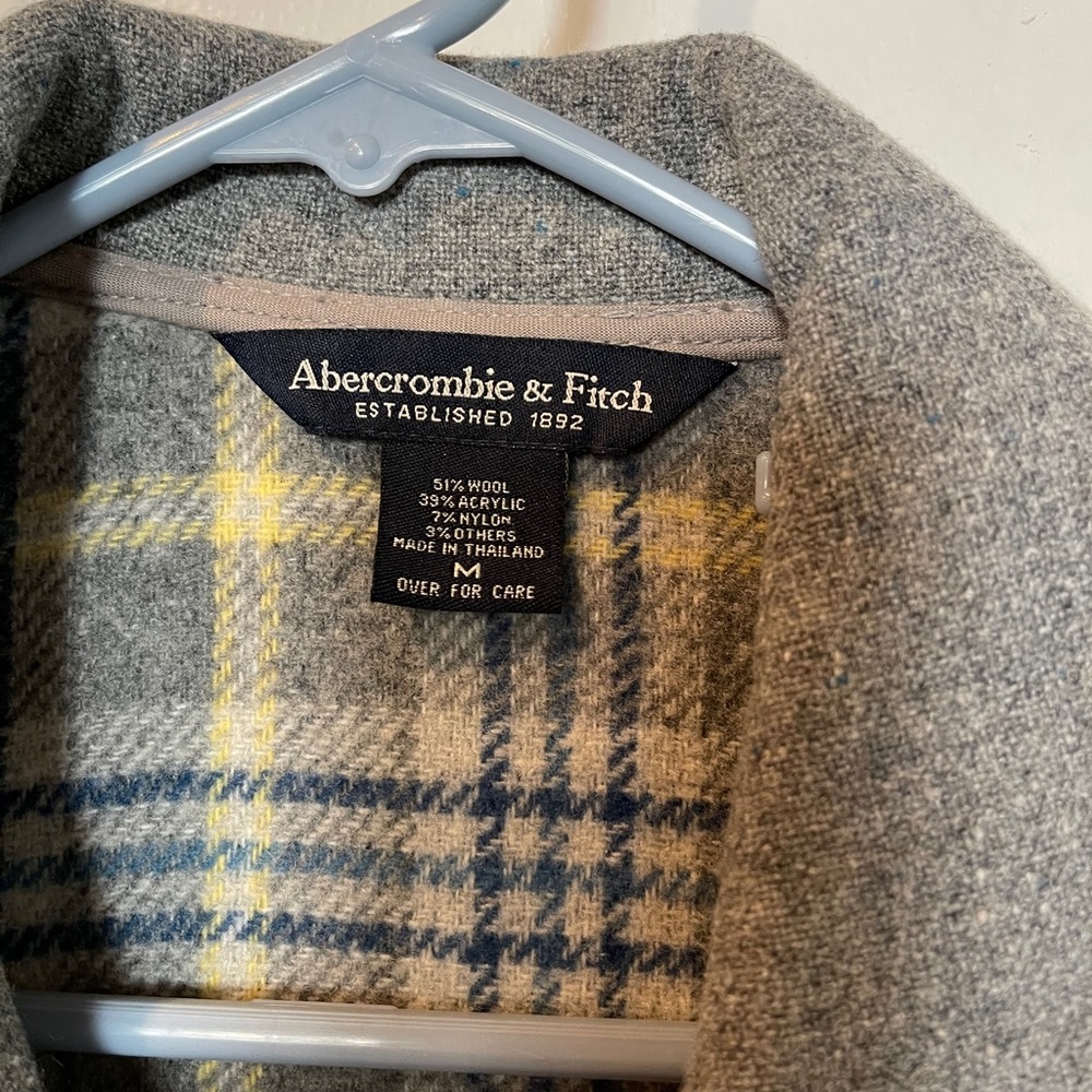 Coat - Picture 2 of 3